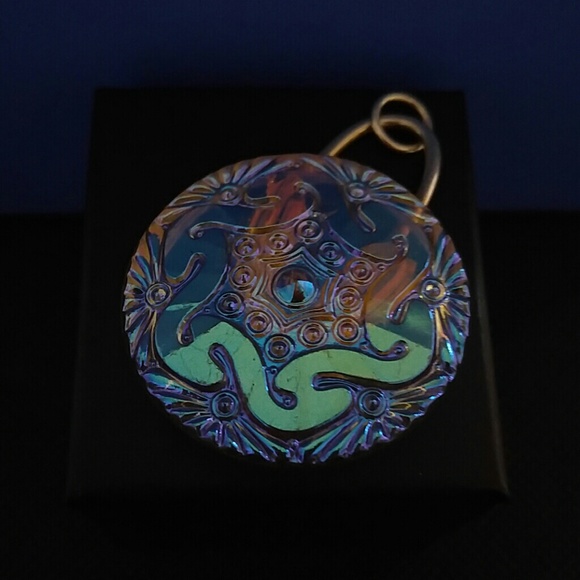 Pendant - Picture 2 of 6